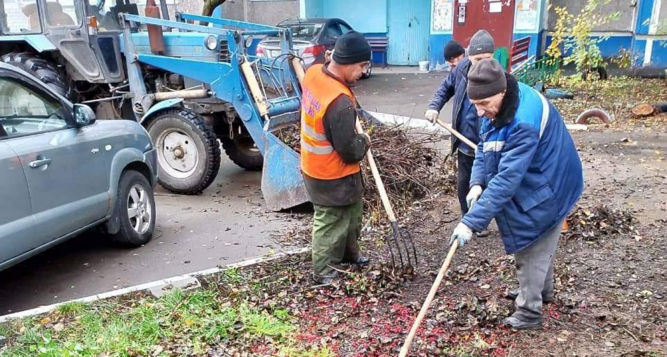 «Мир», «Наш город» и «Аврора+»: три УК Курска провалили проверку дворов