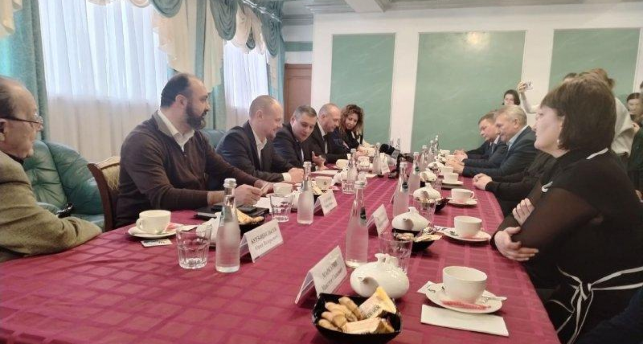 Второй по посещаемости в России: курский драмтеатр хранит декорации 28 спектаклей где придётся