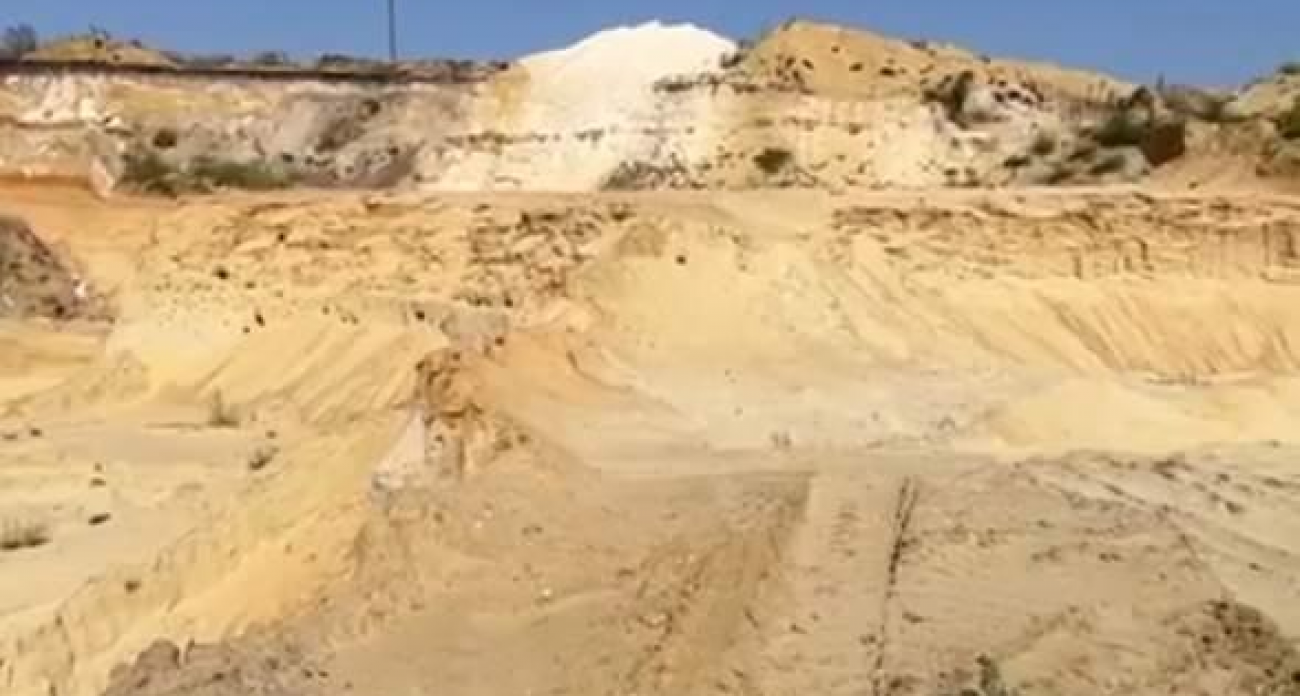 Три карьера на 8000 квадратах: суд заставил владельцев восстановить разрытые сельхозземли в Курской области