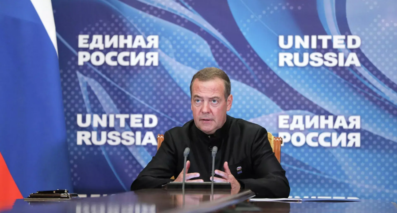 Медведев и Хинштейн обсудили безопасность Курской области на фоне приграничной напряженности