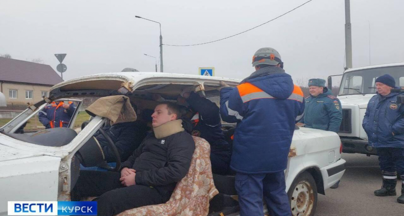 50 спасателей и 20 единиц техники: в Курской области отработали массовое ДТП с 12 жертвами