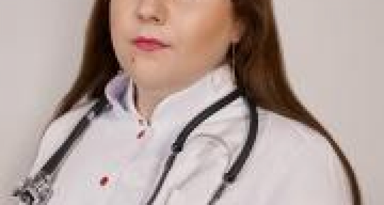 11 терапевтов на 35 тысяч человек: запись к врачу за 2 недели, а к поликлинике хотят добавить еще 15 тысяч пациентов