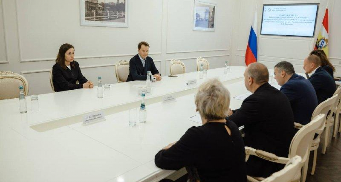 «Прорыв культурной блокады»: Миронов привез в Курск первые гастроли федеральных театров за 10 лет