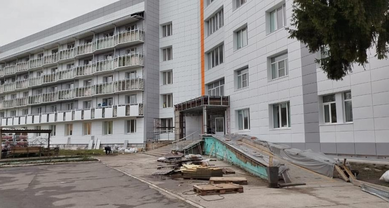 115 млн на один дом: в Железногорске ремонтируют соцучреждение от кровли до входных групп