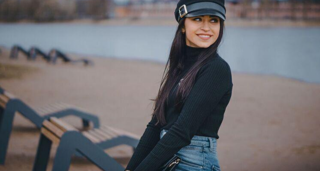 Стилист-психолог Юлия Эллер научит курянок использовать цикличность моды: от диско 80-х до минимализма 90-х