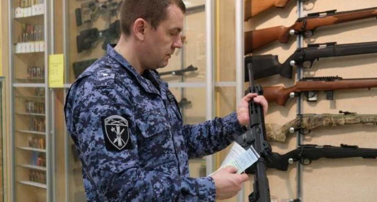 Губернатор Курской области ужесточил контроль: Росгвардия проверяет все оружейные магазины