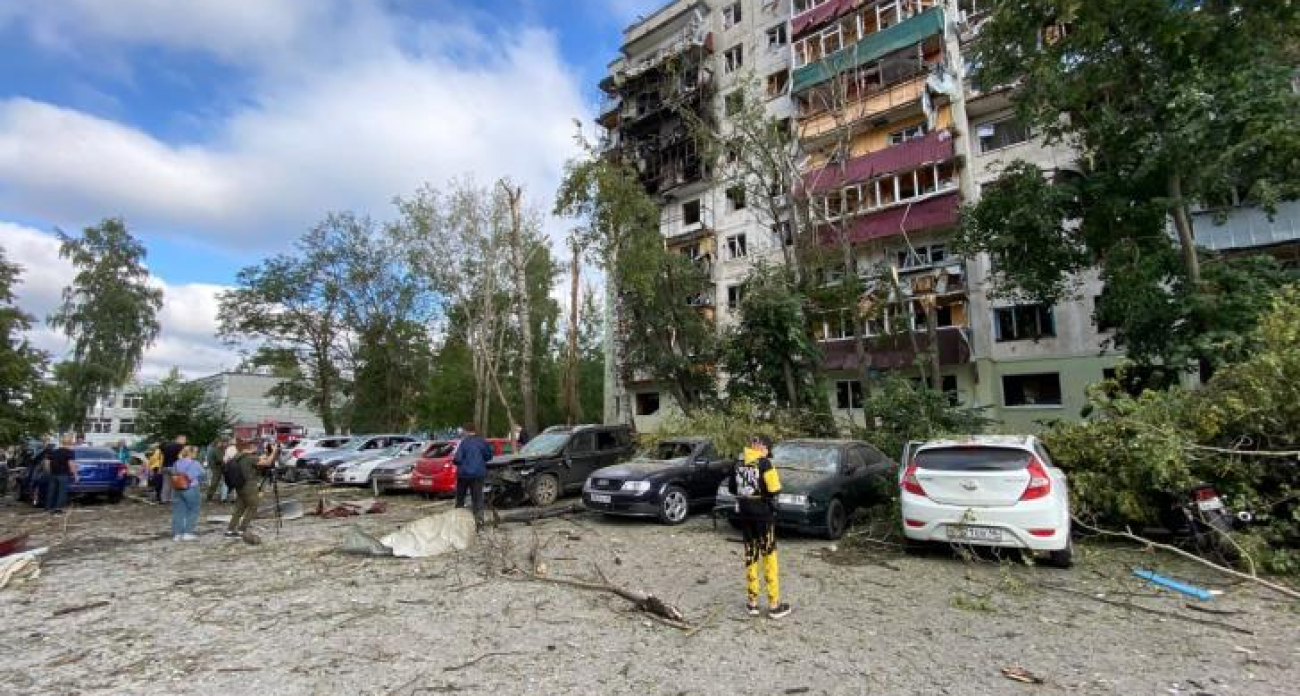 Дети мерзнут под пленкой: 3,5 месяца в курской поликлинике не могут заменить окна после атаки БПЛА
