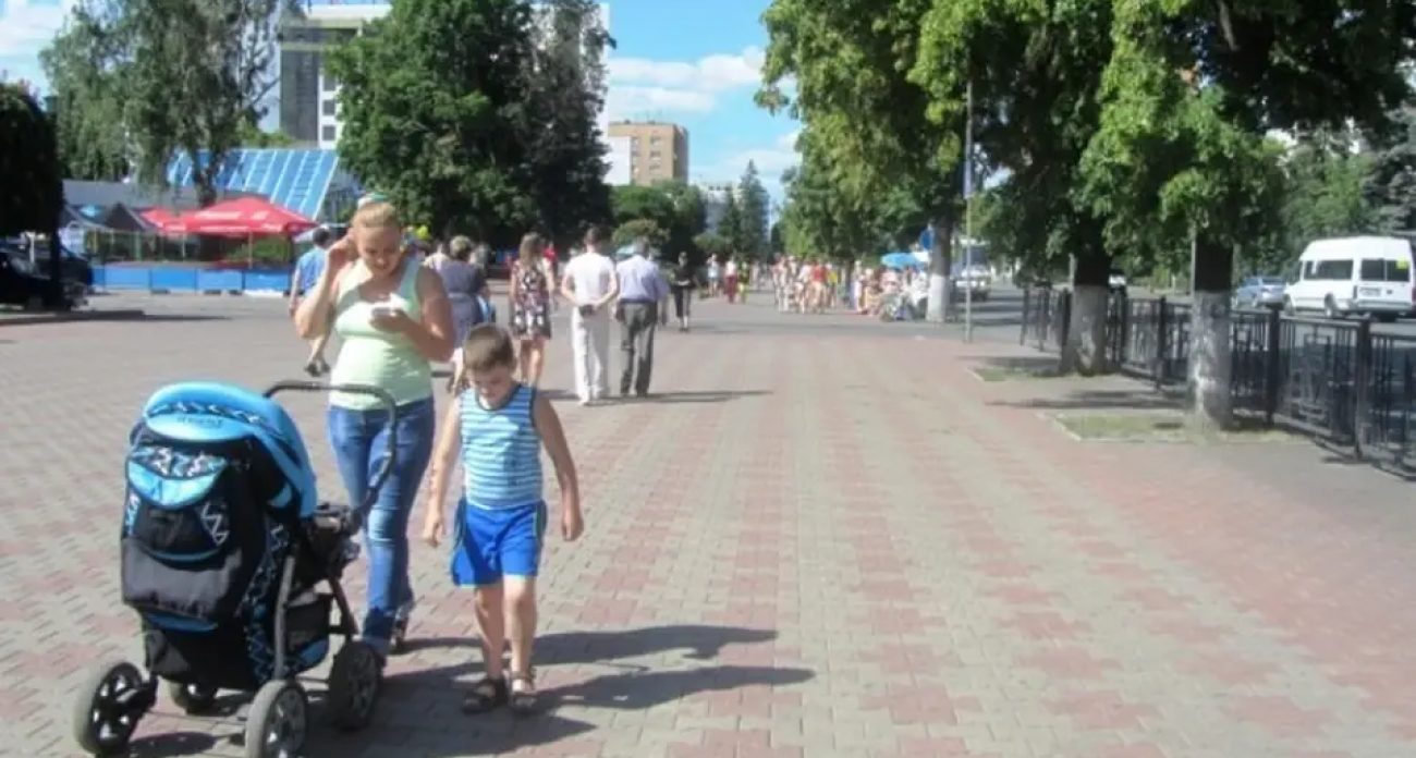 Во Льгове открыли десятый в Курской области пункт проката колясок и автокресел для младенцев