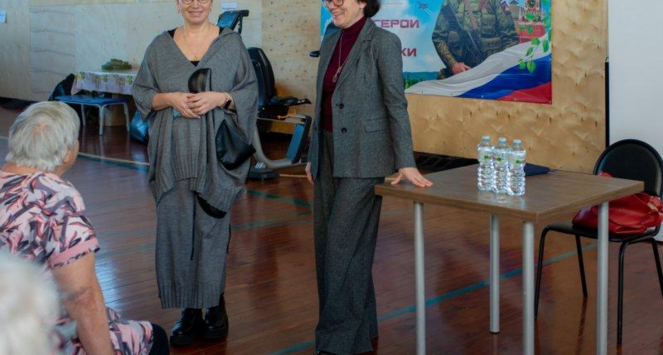 Министр здравоохранения лично проверила медпомощь беженцам в Фатежском районе