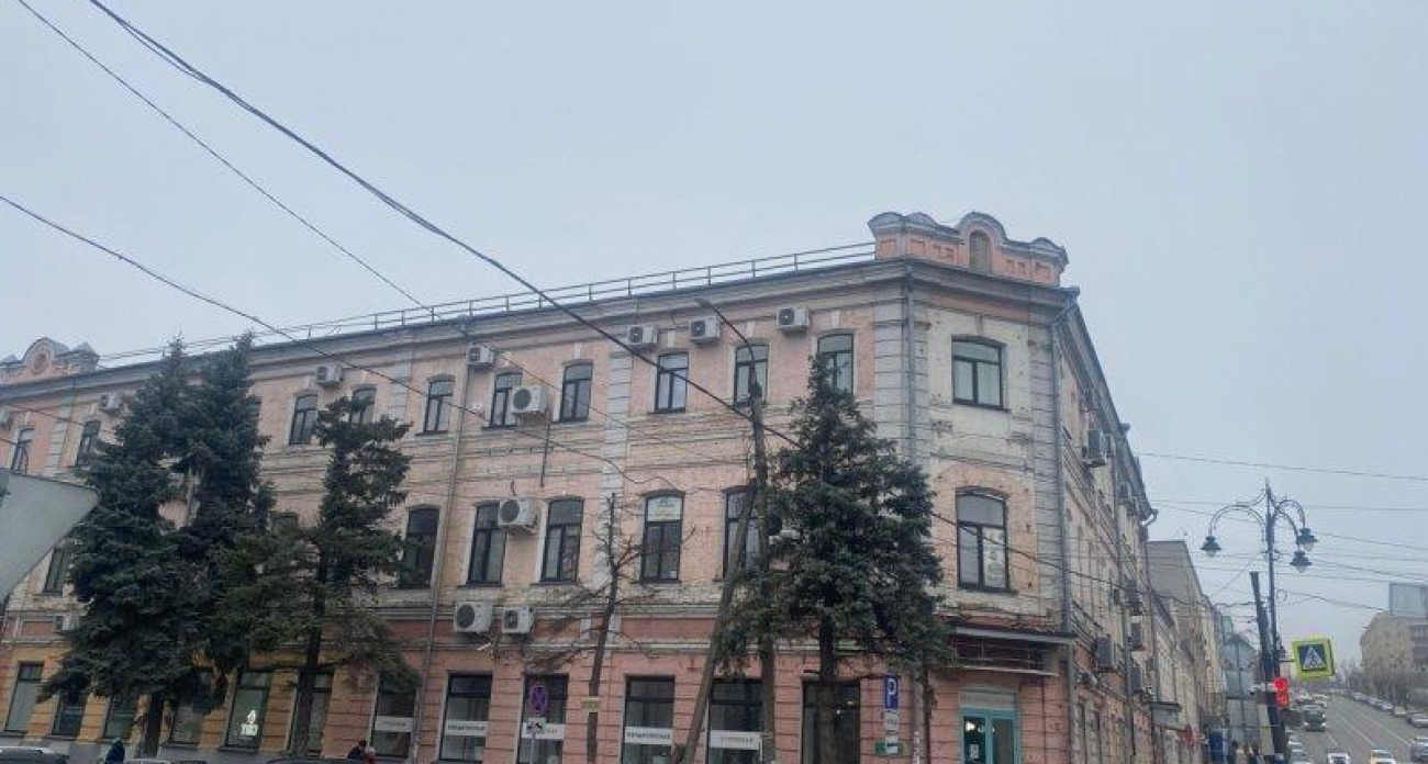 Доходный дом XIX века превратили в ТЦ: владельцу грозит штраф до 5 млн и изъятие здания