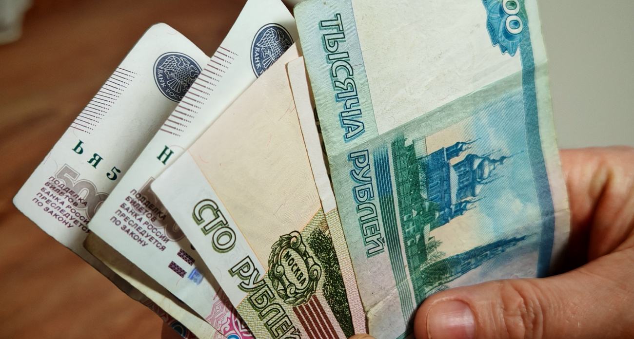 Курянка потеряла тысячи, попавшись на уловку мошенника