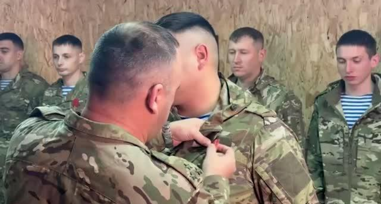 Командир ВДВ получил орден за 15 км в газовой трубе под Суджей