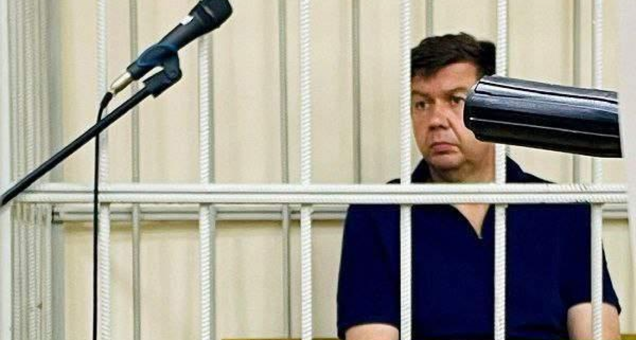 Суд признал незаконными сделки экс-главы района на 10 млн рублей через родственника