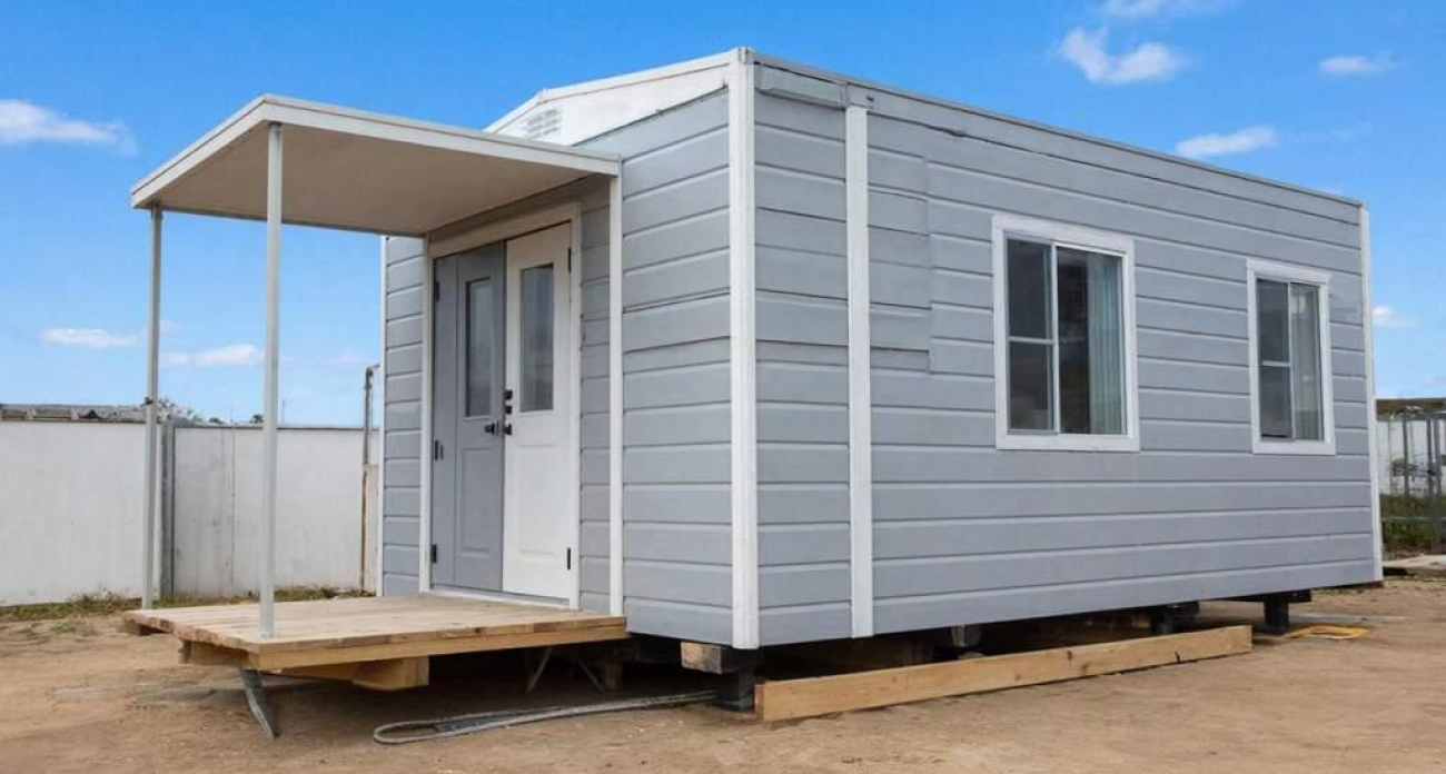 Курянка потеряла 88 тысяч рублей на фиктивной бытовке с «браком»