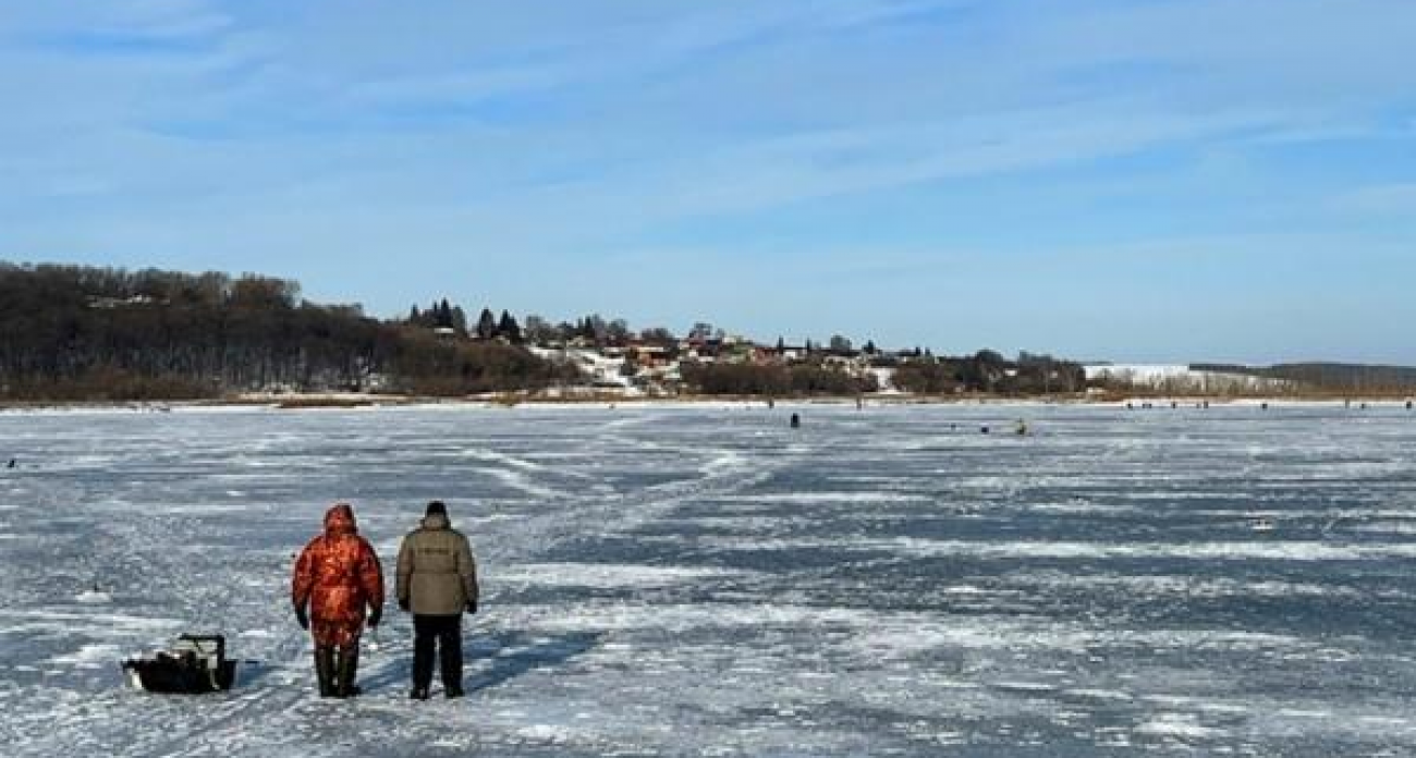 МЧС проверило рыбаков на льду: почему ножи и веревки — средства спасения