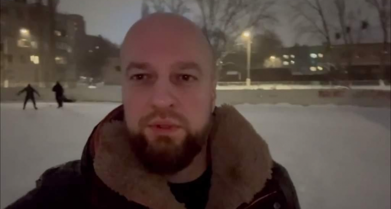 Мэр Курска пообещал залить каток после жалоб в соцсетях