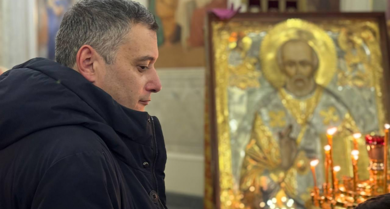 Губернатор Хинштейн провёл Рождественскую ночь в храме с курянами после 40-дневного поста