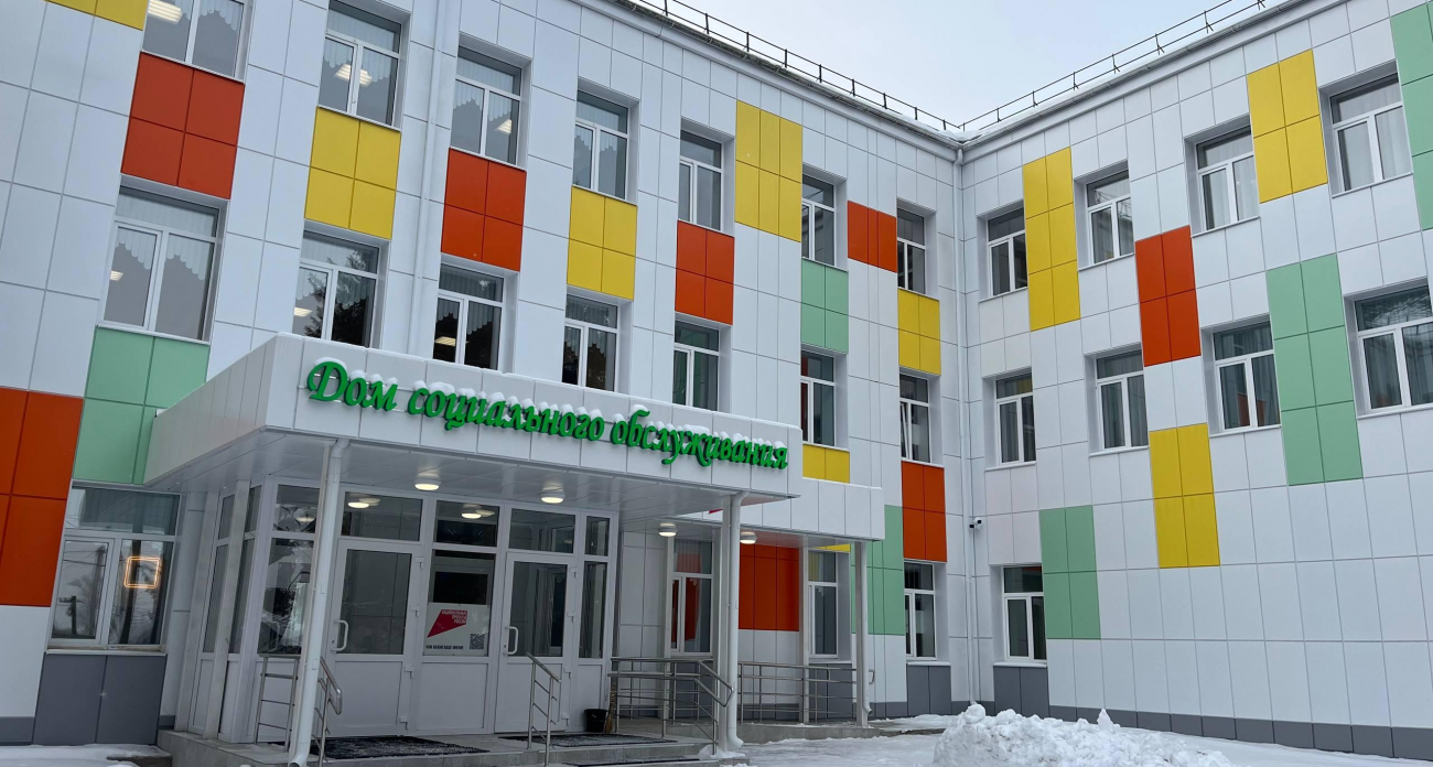 193 миллиона для 65 курян: в Верхнем Любаже открылся дом соцобслуживания после первого ремонта с 1958 года