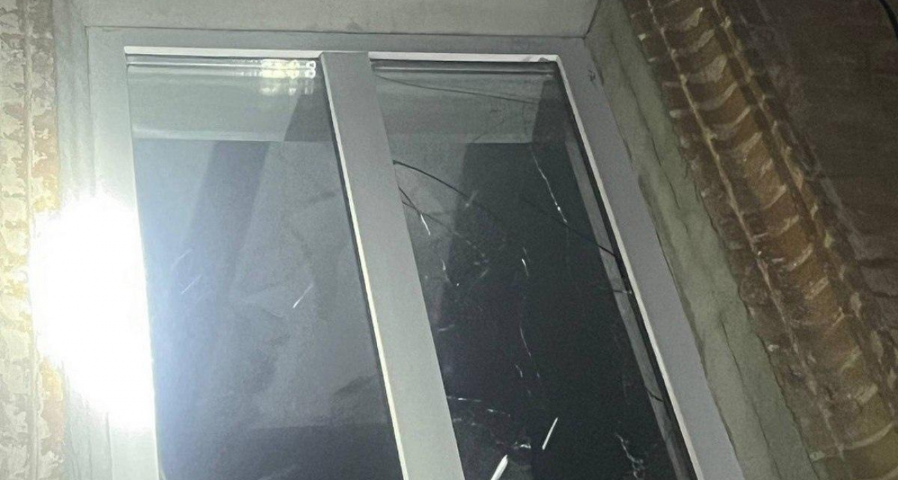 «Без пострадавших и эвакуации»: Андрей Белоусов лично осмотрел повреждённый ночной атакой пятиэтажный дом в Рыльске