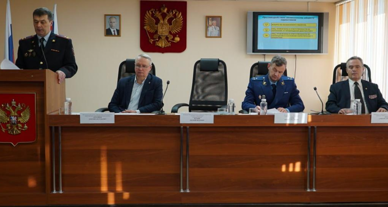 12 масштабных учений и 800 полицейских: как в Железногорске охраняют объекты особой важности