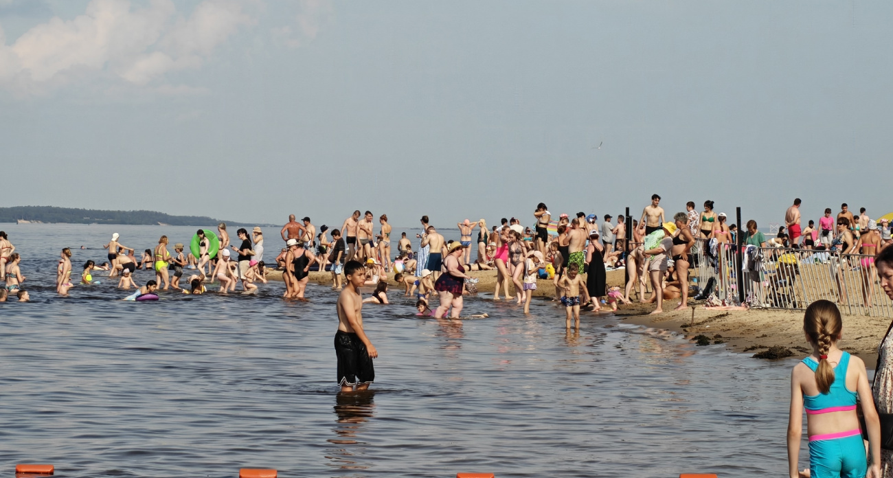 «Стояла адская жара и все клевали»: рассказ туристки, сбежавшей из Геленджика через день
