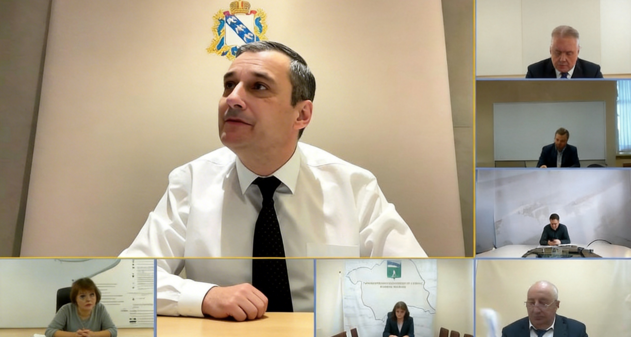 Губернатор Хинштейн проводит заседание по видеосвязи впервые после серьезного ДТП