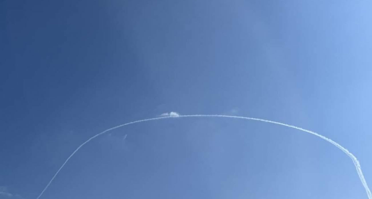 ПВО отражает воздушную атаку над Курском: жителей срочно призвали отойти от окон