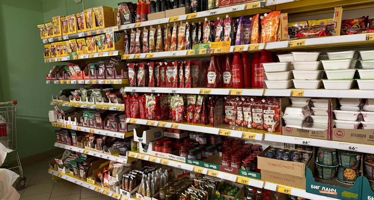 Об этом не говорят производители: какие добавки заставляют нас покупать соусы снова и снова