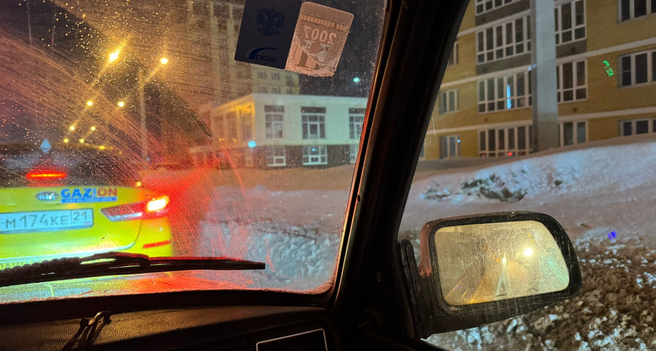 Почему опытные водители никогда не открывают окна в машине: три веские причины — объясняем на пальцах