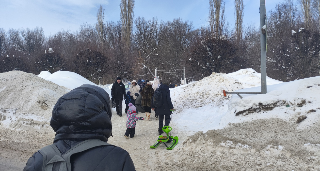 С субботы солнце, а в воскресенье — ветер 15 метров: синоптики раскрыли погоду на выходные — готовьтесь к сюрпризам
