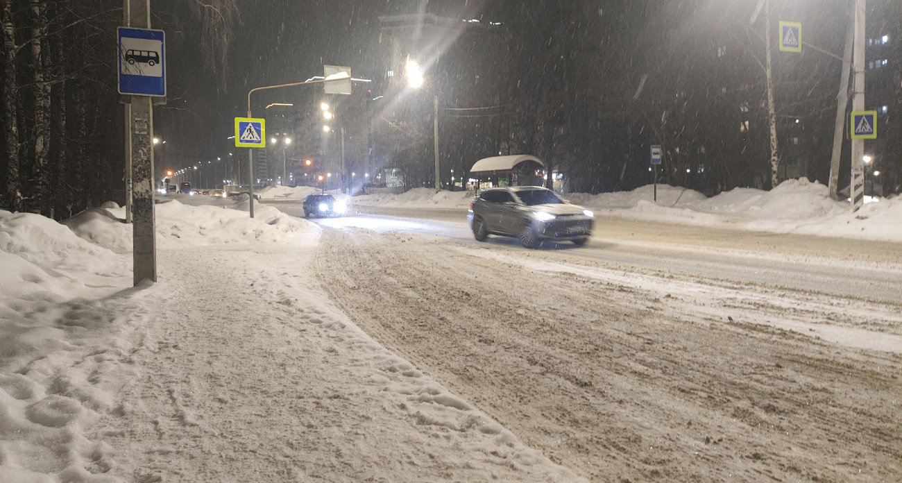 Тормозите, когда видите красно-синие мигалки: в ГАИ сказали, правильно ли вы делаете — многие ошибаются
