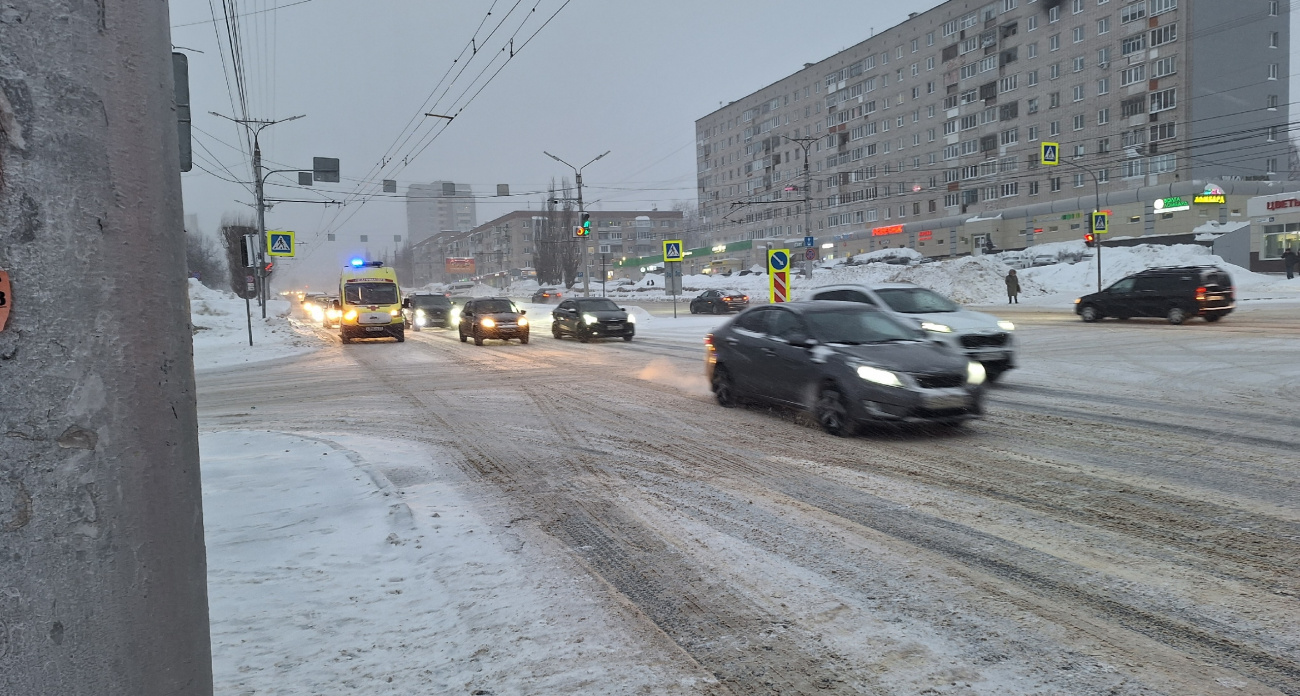 Новая глупая автоподстава, от которой плачут даже профи: как мошенники превращают телефон в улику против вас