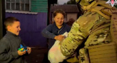 Военные помогают жителям приграничных районов Курской области