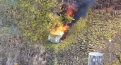 В Курской области дрон уничтожил замаскированный автомобиль ВСУ