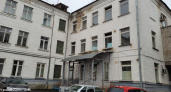 В Железногорске начали реконструкцию больничных корпусов под новую поликлинику