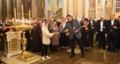 Александр Хинштейн встретил Пасху с курянами в Покровском храме