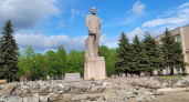 В Железногорске началось благоустройство площади у памятника Ленину