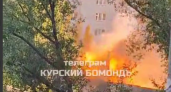 В Курске взрыв сбитого дрона во дворе жилого дома попал на видео