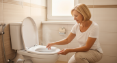 Хозяйки скрывают этот секрет годами: 1 таблетка в бачок — и унитаз сверкает месяцами без чистки