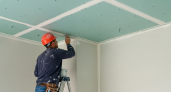 Что скрывают монтажники натяжных потолков: правда о "европейском" качестве и токсичных газах при пожаре