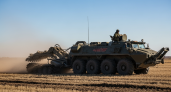 Саперы РФ машинами БМР-3М расчищают курские поля от противотанковых мин ТМ-62