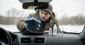 Два-три спрея на стекло с утра — и запотевание забуду надолго: проверено в пробке и на морозе