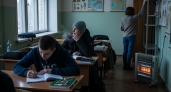 «Холодная война»: в 11 школах Курска ученики мерзнут при +20°C, губернатор Хинштейн требует объяснений