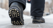 Натираю подошву обычной тряпкой — и гололёд становится неопасным на весь сезон: лайфхак от опытных хозяек