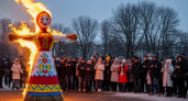 Жгут чучело, пекут тонны блинов: вот что строго запрещено делать на Масленицу 2026