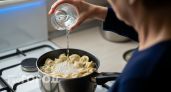 Простой трюк с солью превращает обычные пельмени в ресторанное блюдо