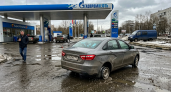 Уехала с младенцем на голых дисках: мать рассказала об атаке на АЗС во Льгове