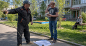 Маслов предложил жителям Орловской улицы создать парковку на муниципальной земле