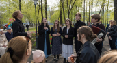 Суджанский колледж искусств исполнил старинные плеховские песни в курском парке