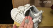 Кладу монету в кроссовок перед выходом и вот почему: неожиданный лайфхак, который работает на 100%